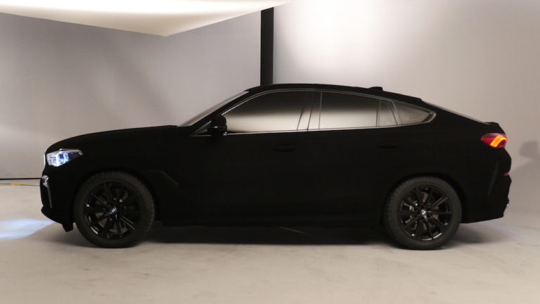 Neuer Bmw X6 Premiere Mit Vantablack Spezial-lackierung - Autogefühl