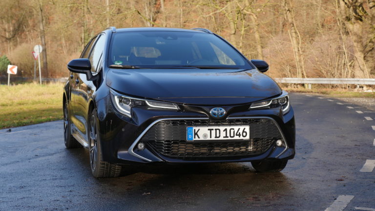 Toyota corolla touring 2020